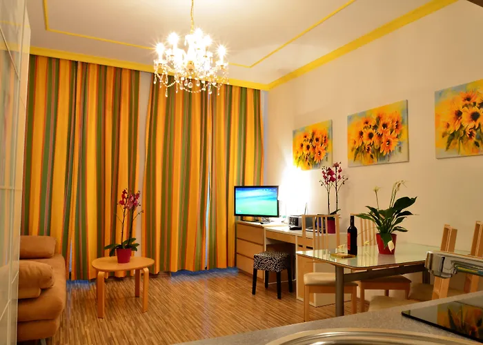 Ajo - Messe Flat - Self-check-in Aparthotel 3*