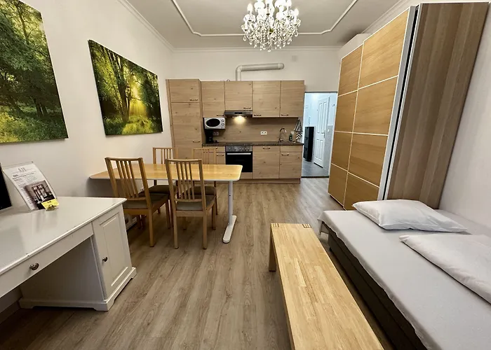 Ajo - Messe Flat - Self-check-in Aparthotel 3*